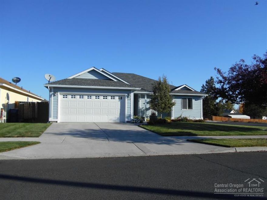 This is a delightful single level home on a corner lot, located close to a wonderful spacious park and not far from the dry canyon trail. Very tidy inside and out with newer paint and carpet. Home features a large Master with walk-in closet and separation from the other two bedrooms. Forced air heat with air conditioning, spacious patio with access from the dining area and master bedroom. Fenced and landscaped back yard with auto sprinkler system front and back.