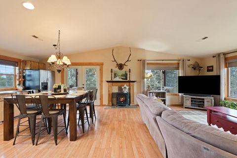 Tiny photo for 5871 SW Badger Road SW, Terrebonne, OR 97760 (MLS # 220215522)