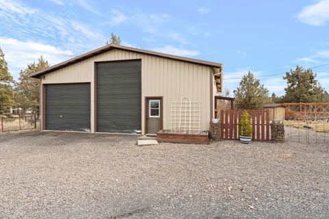 Tiny photo for 5871 SW Badger Road SW, Terrebonne, OR 97760 (MLS # 220215522)