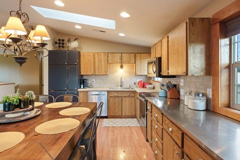 Tiny photo for 5871 SW Badger Road SW, Terrebonne, OR 97760 (MLS # 220215522)