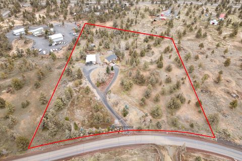 Tiny photo for 5871 SW Badger Road SW, Terrebonne, OR 97760 (MLS # 220215522)