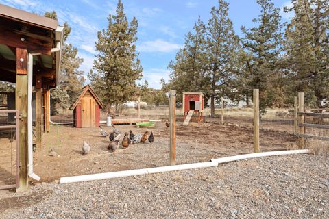 Tiny photo for 5871 SW Badger Road SW, Terrebonne, OR 97760 (MLS # 220215522)