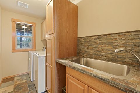 Tiny photo for 5871 SW Badger Road SW, Terrebonne, OR 97760 (MLS # 220215522)