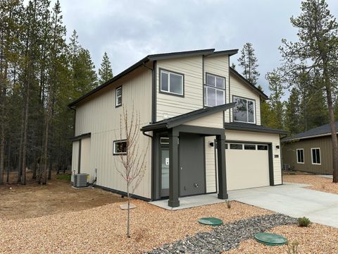 Tiny photo for 16682 Neil Ct Ct #7, La Pine, OR 97739 (MLS # 220217472)