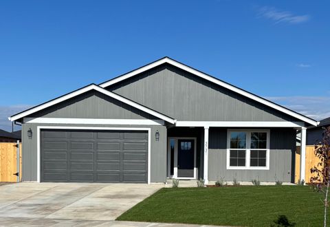 Tiny photo for 3731 Ford Drive, Medford, OR 97504 (MLS # 220211398)