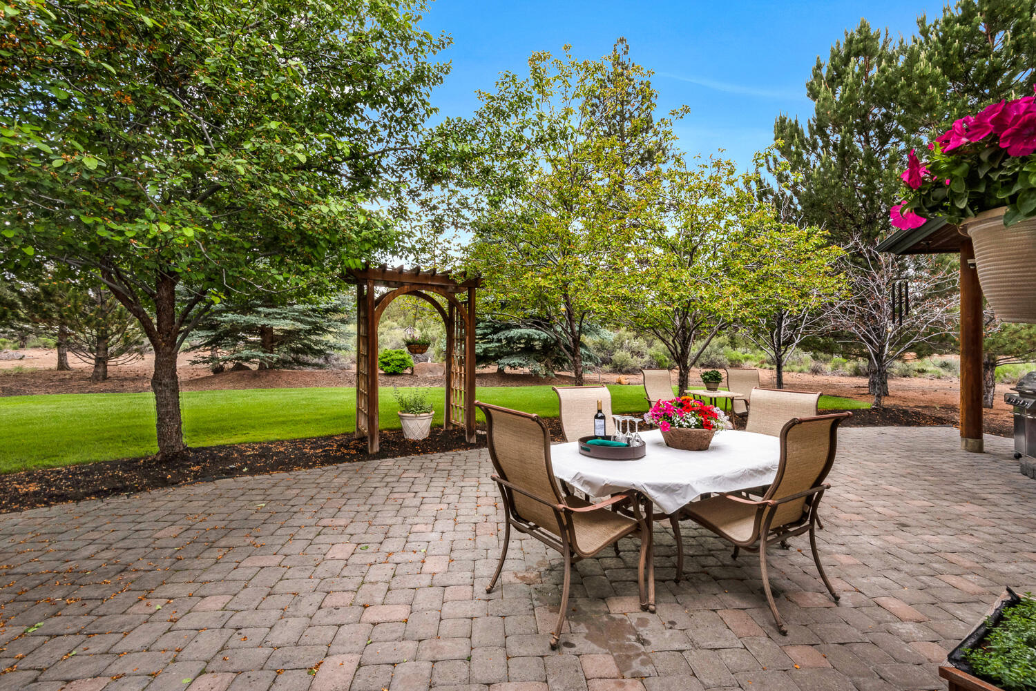 Woodside Ranch - Residential