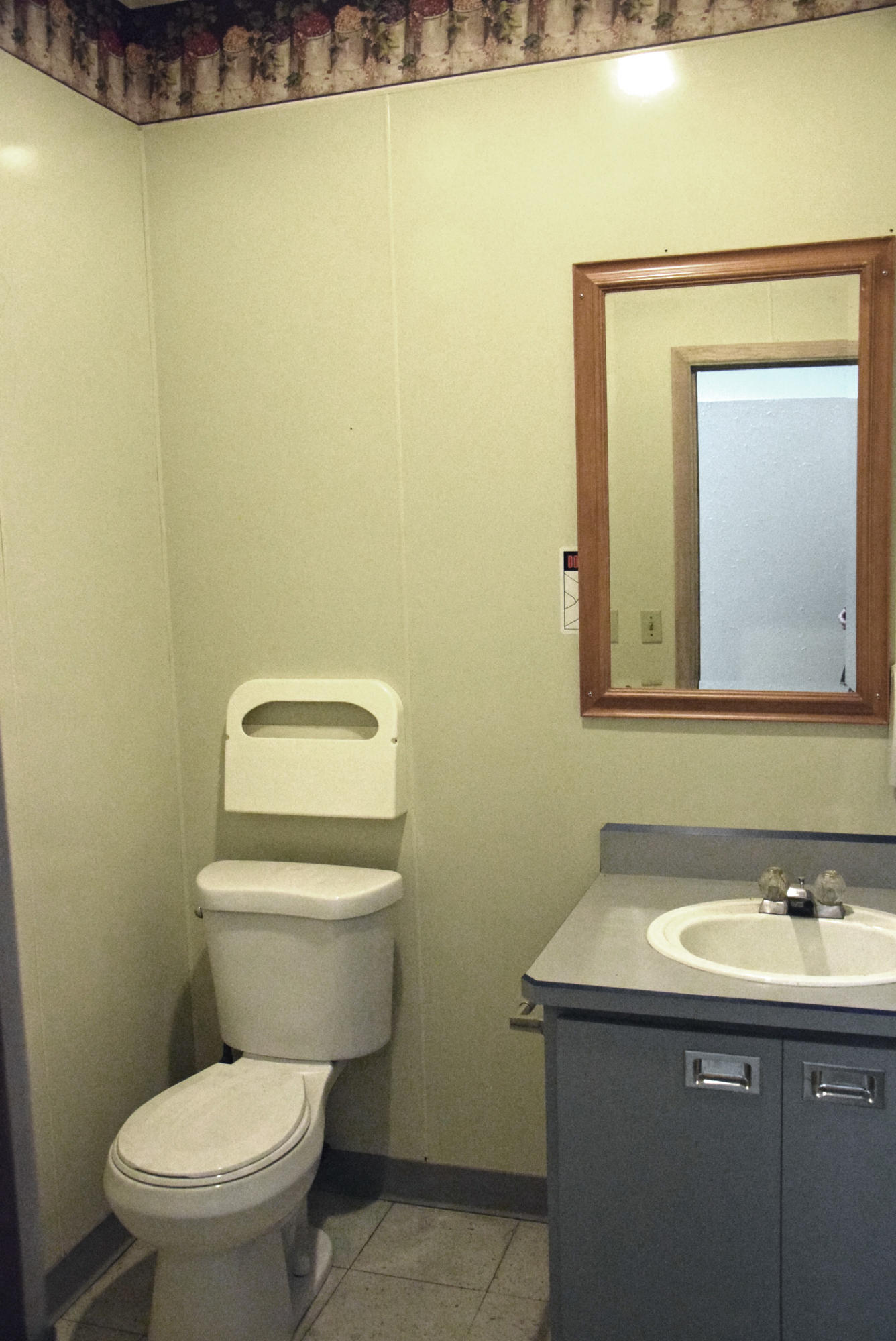 Depot - Commercial Sale