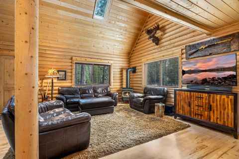 Tiny photo for 14232 Clearwater Lane, La Pine, OR 97739 (MLS # 220217374)