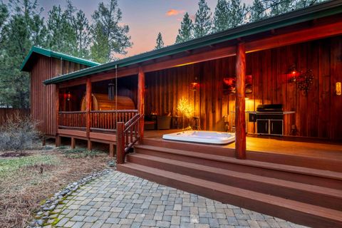 Tiny photo for 14232 Clearwater Lane, La Pine, OR 97739 (MLS # 220217374)