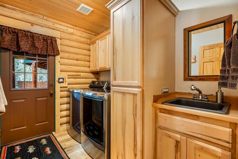 Tiny photo for 14232 Clearwater Lane, La Pine, OR 97739 (MLS # 220217374)