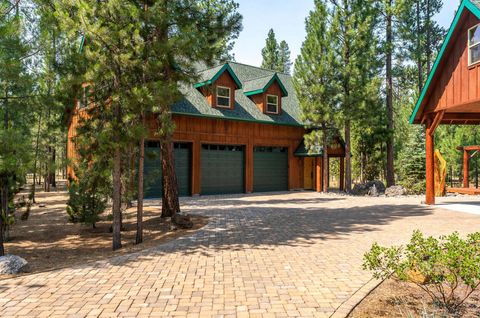 Tiny photo for 14232 Clearwater Lane, La Pine, OR 97739 (MLS # 220217374)