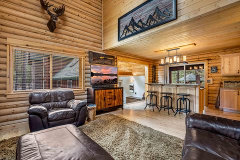 Tiny photo for 14232 Clearwater Lane, La Pine, OR 97739 (MLS # 220217374)