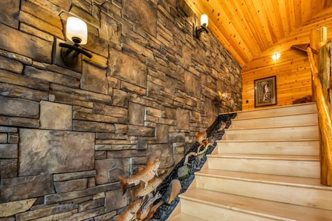 Tiny photo for 14232 Clearwater Lane, La Pine, OR 97739 (MLS # 220217374)