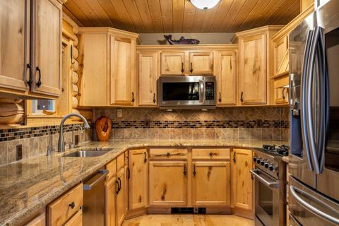 Tiny photo for 14232 Clearwater Lane, La Pine, OR 97739 (MLS # 220217374)