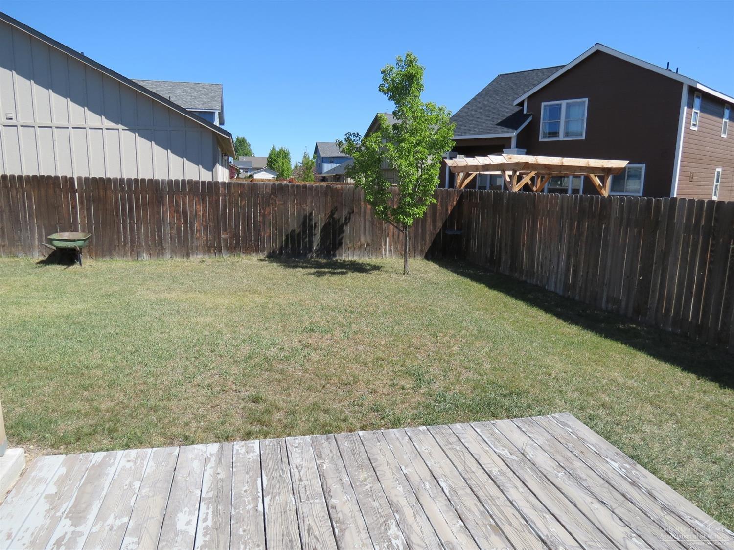 Ni Lah Sha Village - Residential