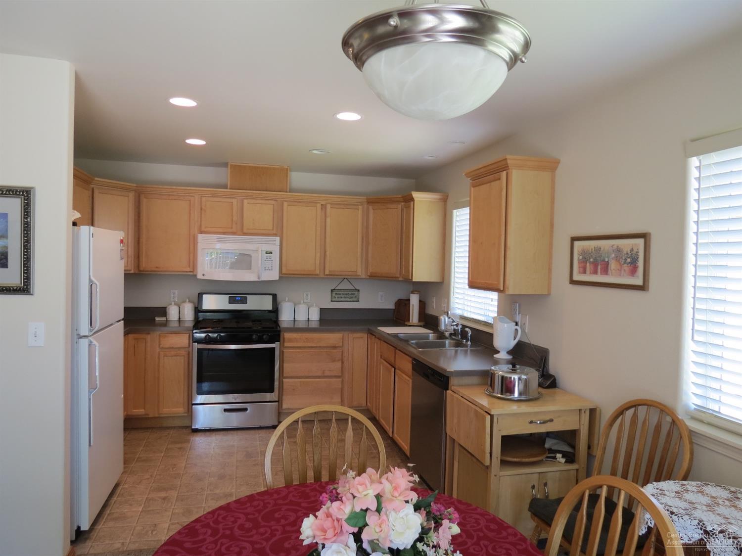 Ni Lah Sha Village - Residential