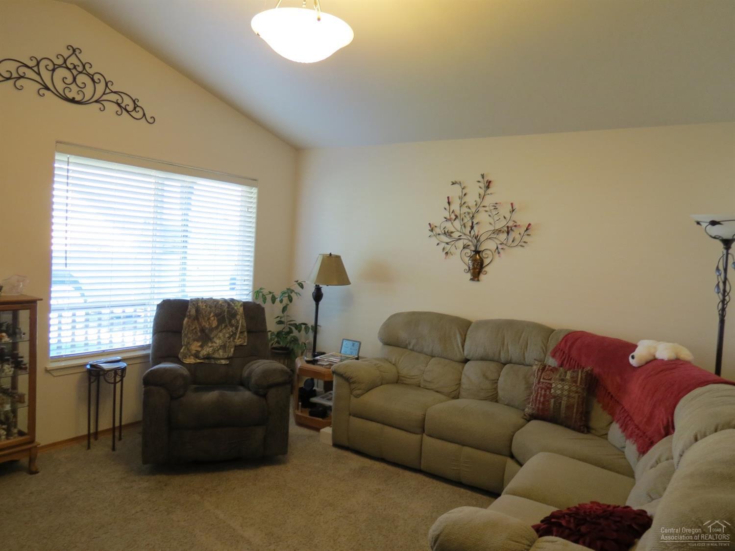 Ni Lah Sha Village - Residential