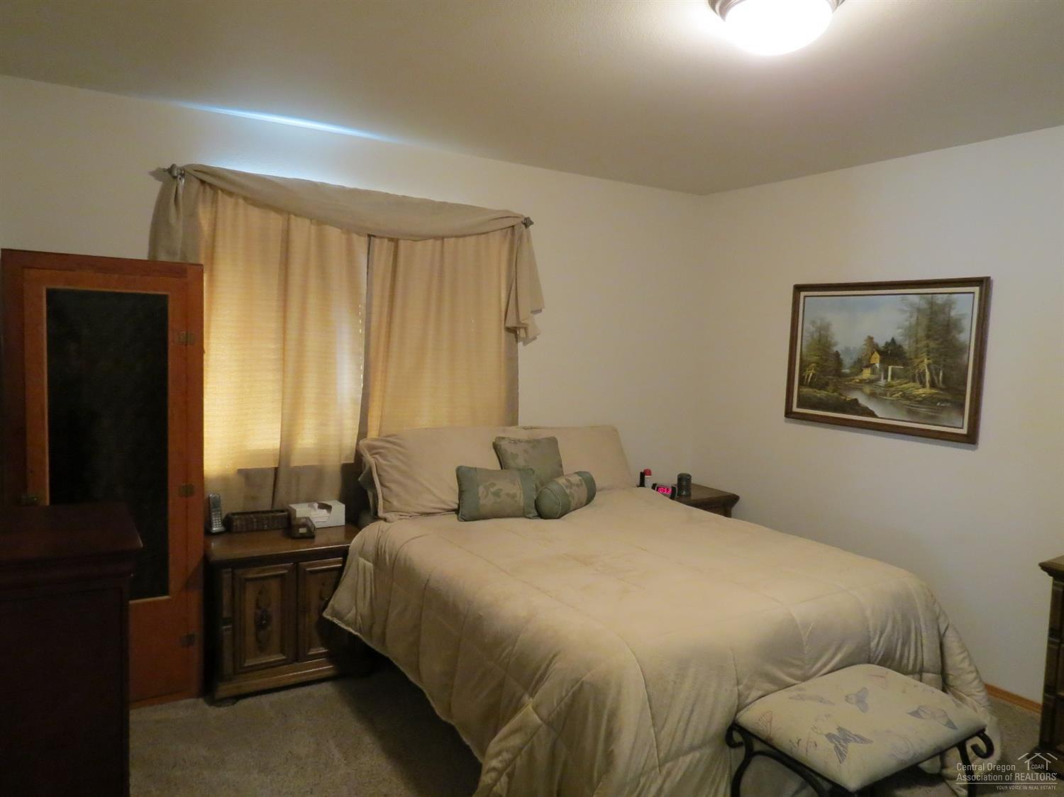 Ni Lah Sha Village - Residential