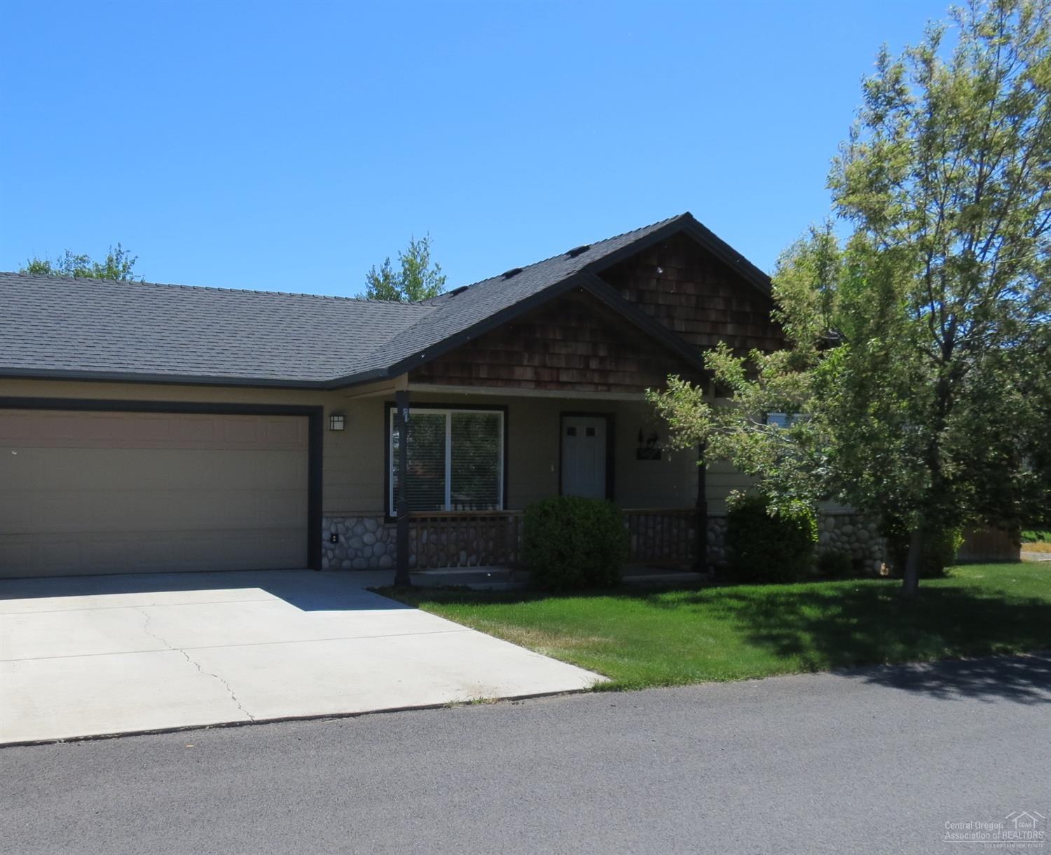 Ni Lah Sha Village - Residential