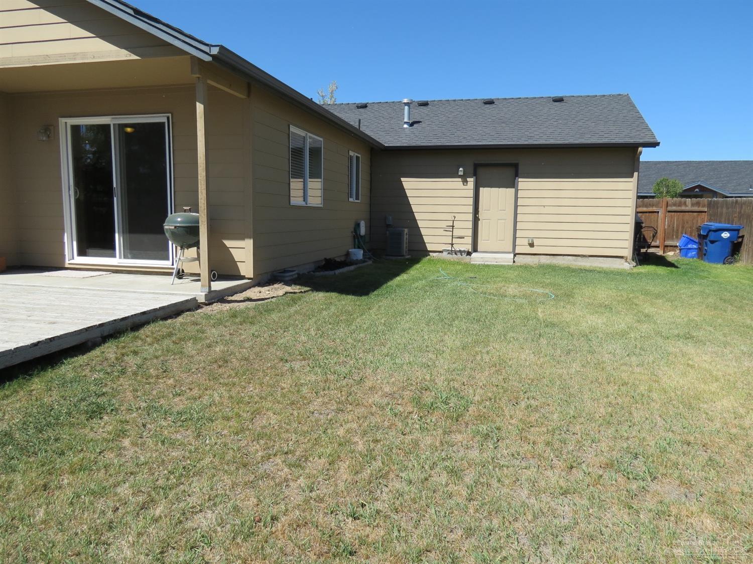 Ni Lah Sha Village - Residential