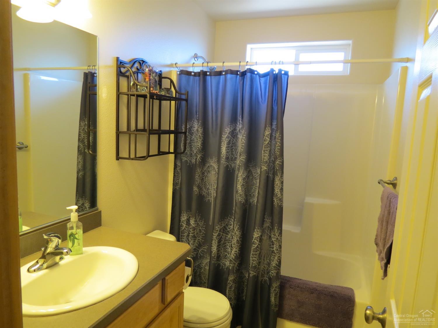 Ni Lah Sha Village - Residential