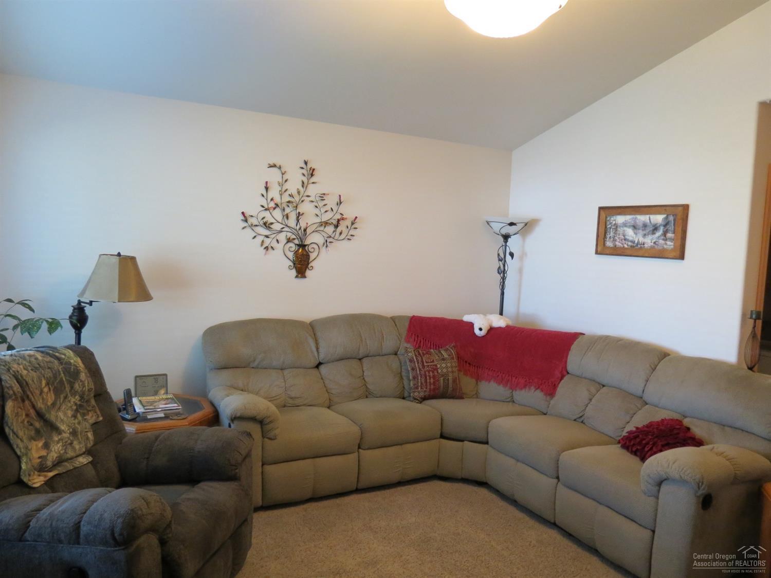 Ni Lah Sha Village - Residential