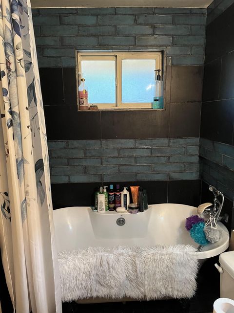 Tiny photo for 533 S Park Avenue S, Chiloquin, OR 97624 (MLS # 220212100)