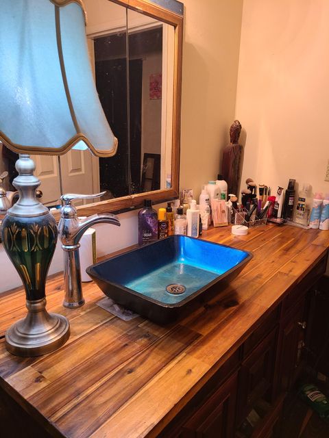 Tiny photo for 533 S Park Avenue S, Chiloquin, OR 97624 (MLS # 220212100)