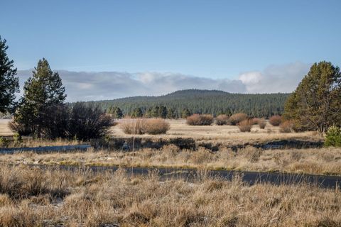 Tiny photo for 57283 MEADOW HOUSE LOOP Loop #85, Sunriver, OR 97707 (MLS # 220213106)