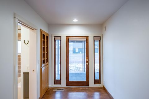 Tiny photo for 215 S Spruce Street, Sisters, OR 97759 (MLS # 220213428)