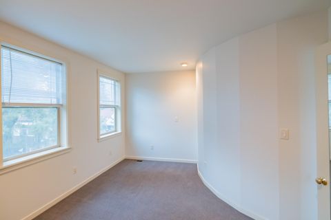 Tiny photo for 215 S Spruce Street, Sisters, OR 97759 (MLS # 220213428)