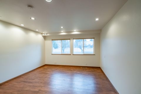 Tiny photo for 215 S Spruce Street, Sisters, OR 97759 (MLS # 220213428)