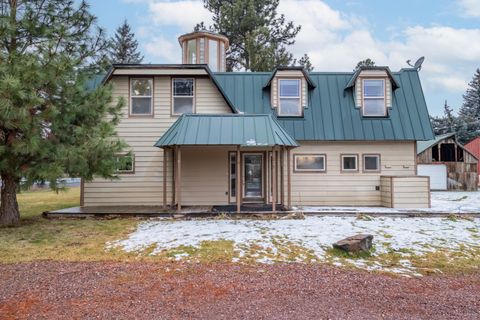 Tiny photo for 215 S Spruce Street, Sisters, OR 97759 (MLS # 220213428)