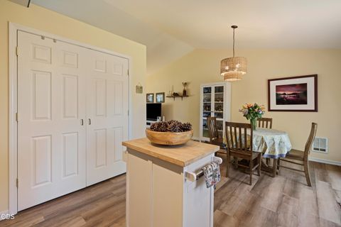 Tiny photo for 1425 SW 31st Street, Redmond, OR 97756 (MLS # 220223212)