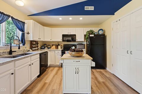 Tiny photo for 1425 SW 31st Street, Redmond, OR 97756 (MLS # 220223212)