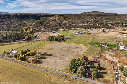 Tiny photo for 3464 NW Rimrock Acres Loop, Prineville, OR 97754 (MLS # 220211163)