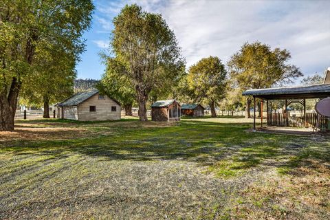 Tiny photo for 3464 NW Rimrock Acres Loop, Prineville, OR 97754 (MLS # 220211163)