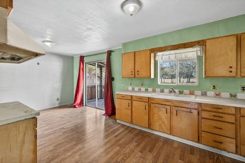 Tiny photo for 3464 NW Rimrock Acres Loop, Prineville, OR 97754 (MLS # 220211163)