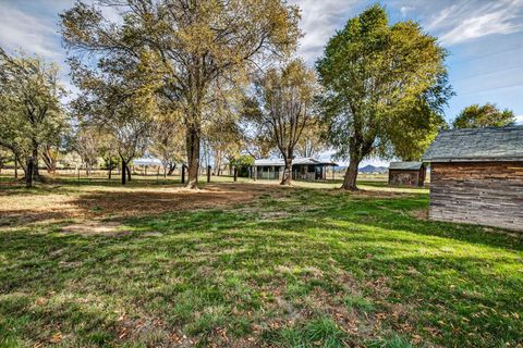 Tiny photo for 3464 NW Rimrock Acres Loop, Prineville, OR 97754 (MLS # 220211163)