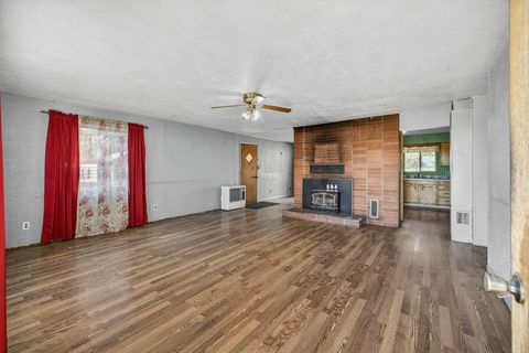 Tiny photo for 3464 NW Rimrock Acres Loop, Prineville, OR 97754 (MLS # 220211163)