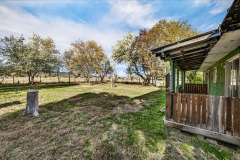 Tiny photo for 3464 NW Rimrock Acres Loop, Prineville, OR 97754 (MLS # 220211163)