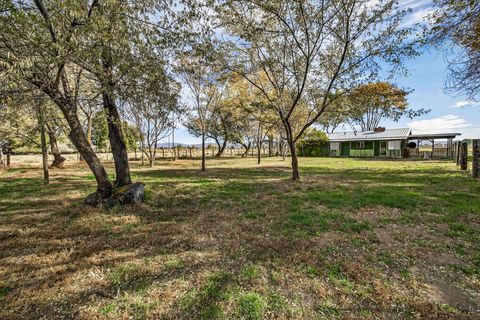 Tiny photo for 3464 NW Rimrock Acres Loop, Prineville, OR 97754 (MLS # 220211163)