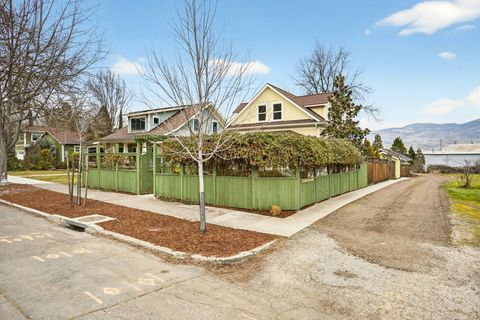 Tiny photo for 156 Van Ness Avenue, Ashland, OR 97520 (MLS # 220214400)