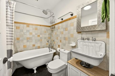 Tiny photo for 156 Van Ness Avenue, Ashland, OR 97520 (MLS # 220214400)