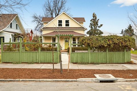 Tiny photo for 156 Van Ness Avenue, Ashland, OR 97520 (MLS # 220214400)