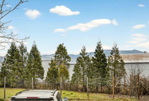 Tiny photo for 156 Van Ness Avenue, Ashland, OR 97520 (MLS # 220214400)