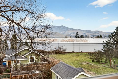 Tiny photo for 156 Van Ness Avenue, Ashland, OR 97520 (MLS # 220214400)