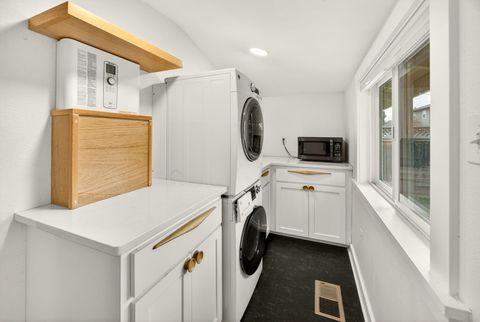 Tiny photo for 156 Van Ness Avenue, Ashland, OR 97520 (MLS # 220214400)