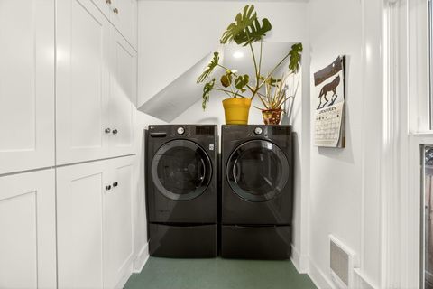 Tiny photo for 156 Van Ness Avenue, Ashland, OR 97520 (MLS # 220214400)