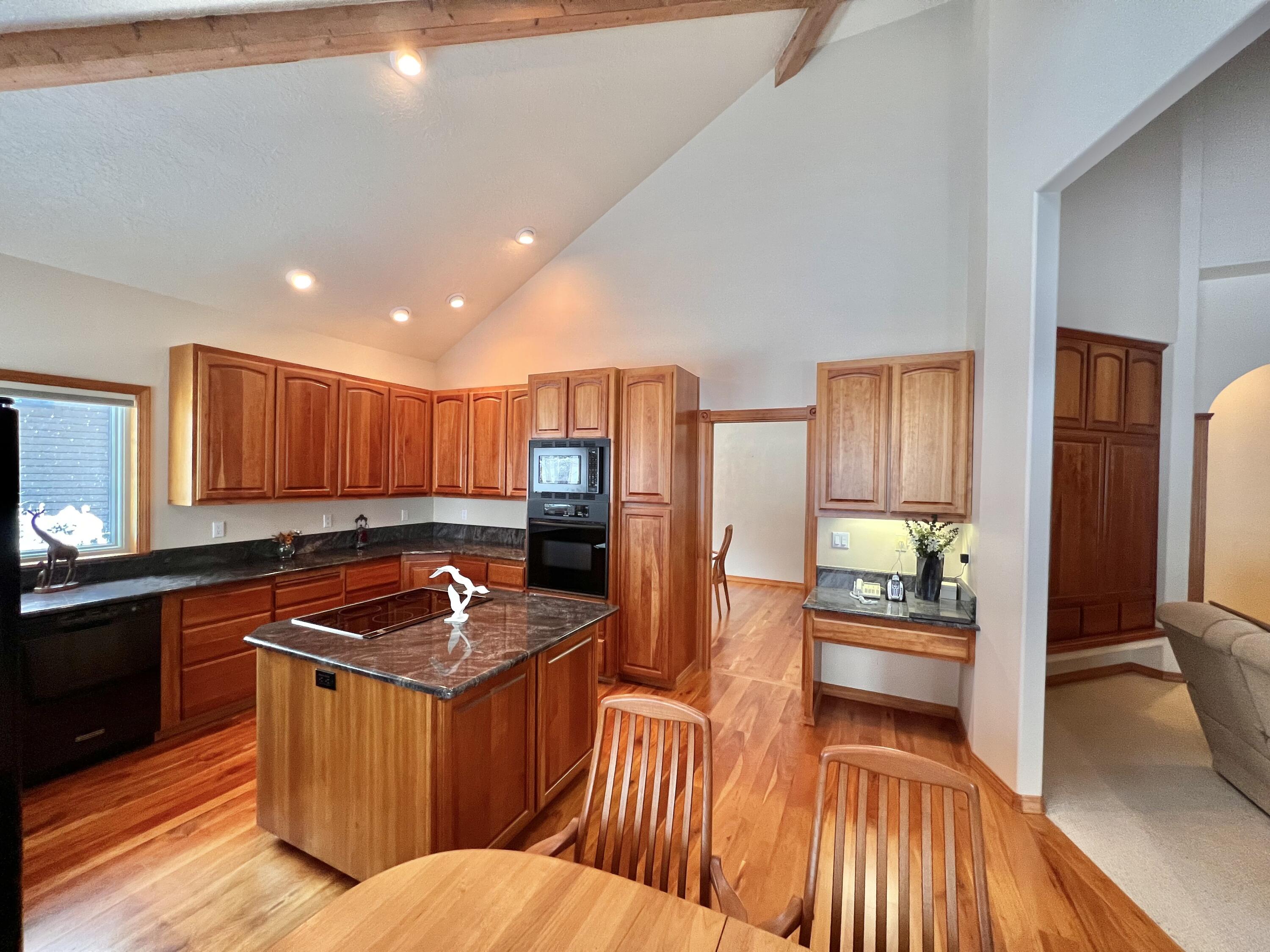 7th Mtn Golf Village - Residential